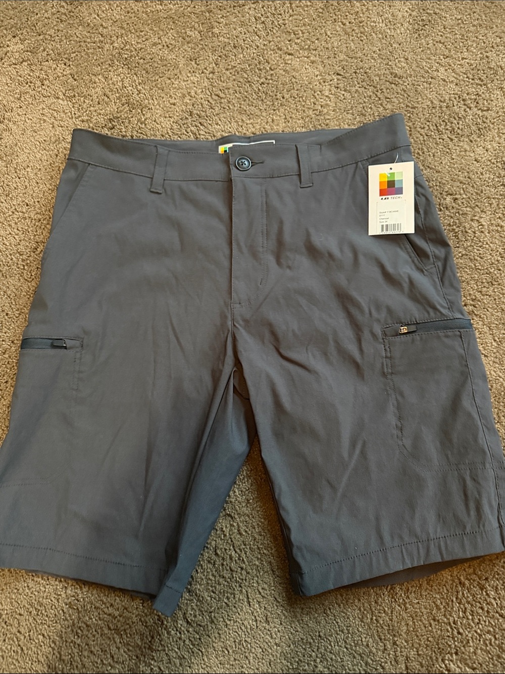 Men's Charcoal UB Tech Rainier Shorts - Lightweight  Size 34 NWT
